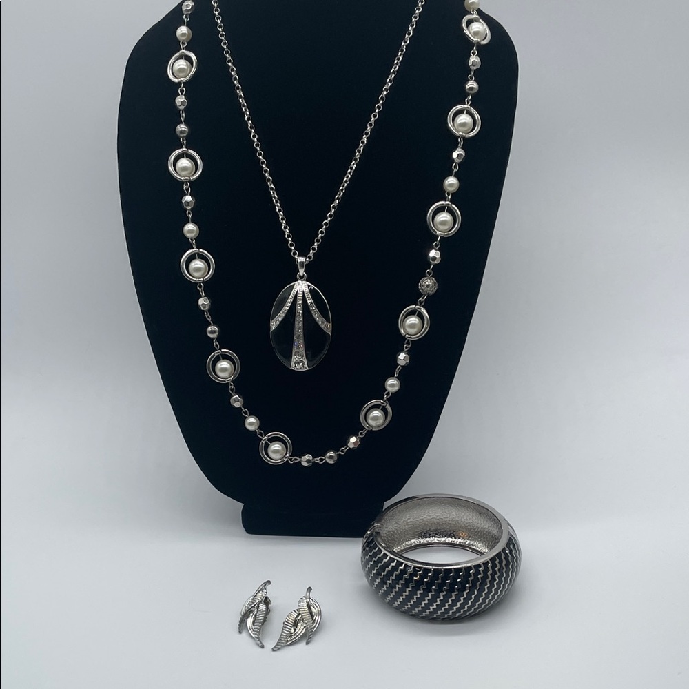 Silver Black & Faux Pearls Jewelry Bundle